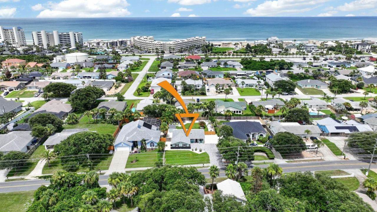Photo 2 of 4503 Saxon Dr, New Smyrna Beach, FL 32169