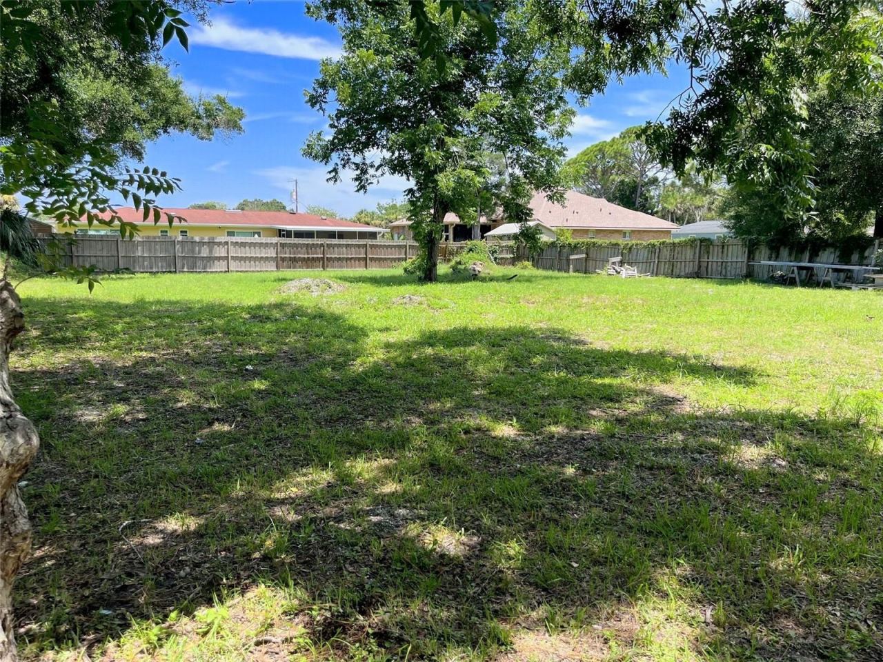 Photo 2 of 707 Cherry St, New Smyrna Beach, FL 32168