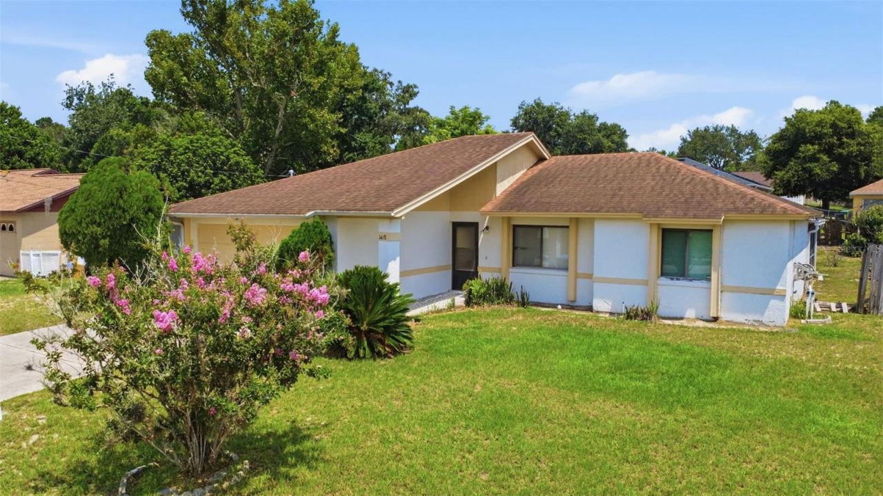 Photo 2 of 1418 Catalina Blvd, Deltona, FL 32725
