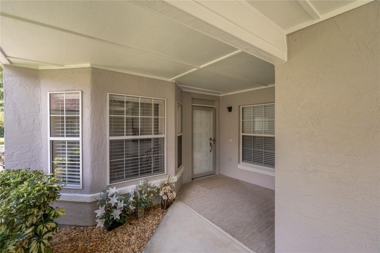 Photo 2 of 254 Glenbriar Cir, Daytona Beach, FL 32114