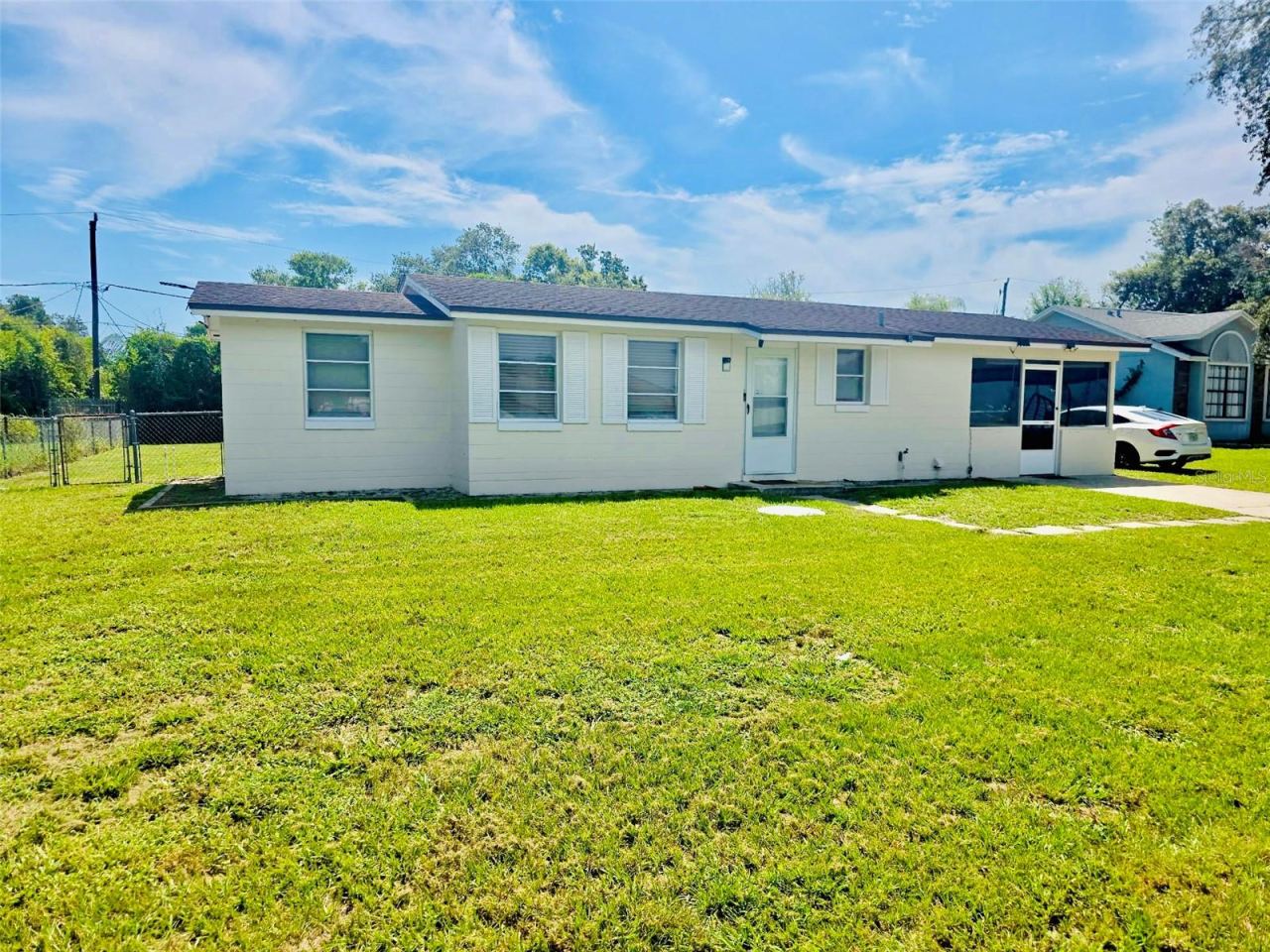 Photo 2 of 1701 Montecito Ave, Deltona, FL 32738
