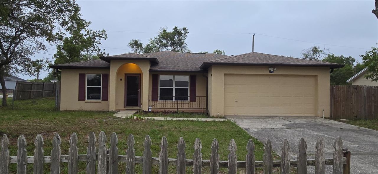 Photo 2 of 2729 Sweet Springs St, Deltona, FL 32738