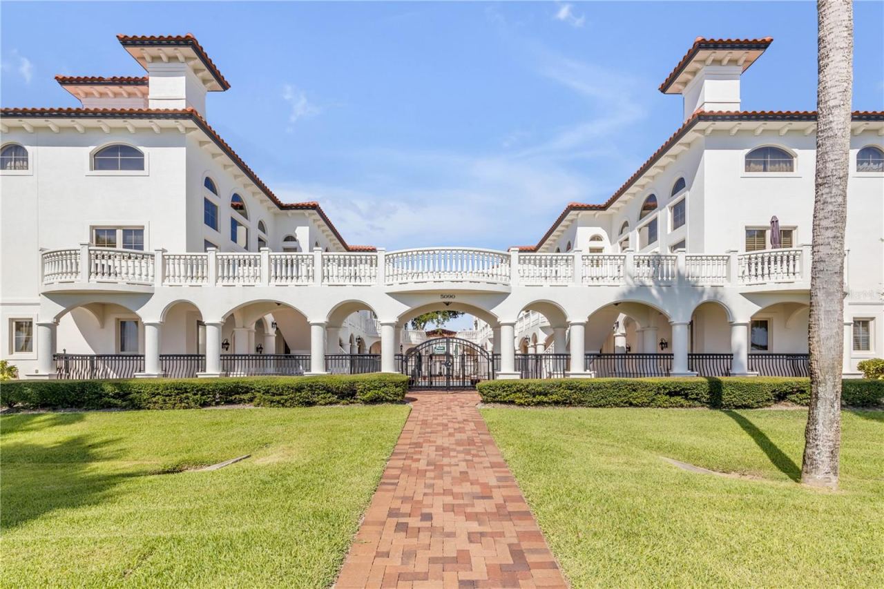 5090 Riverside Dr #105, Port Orange