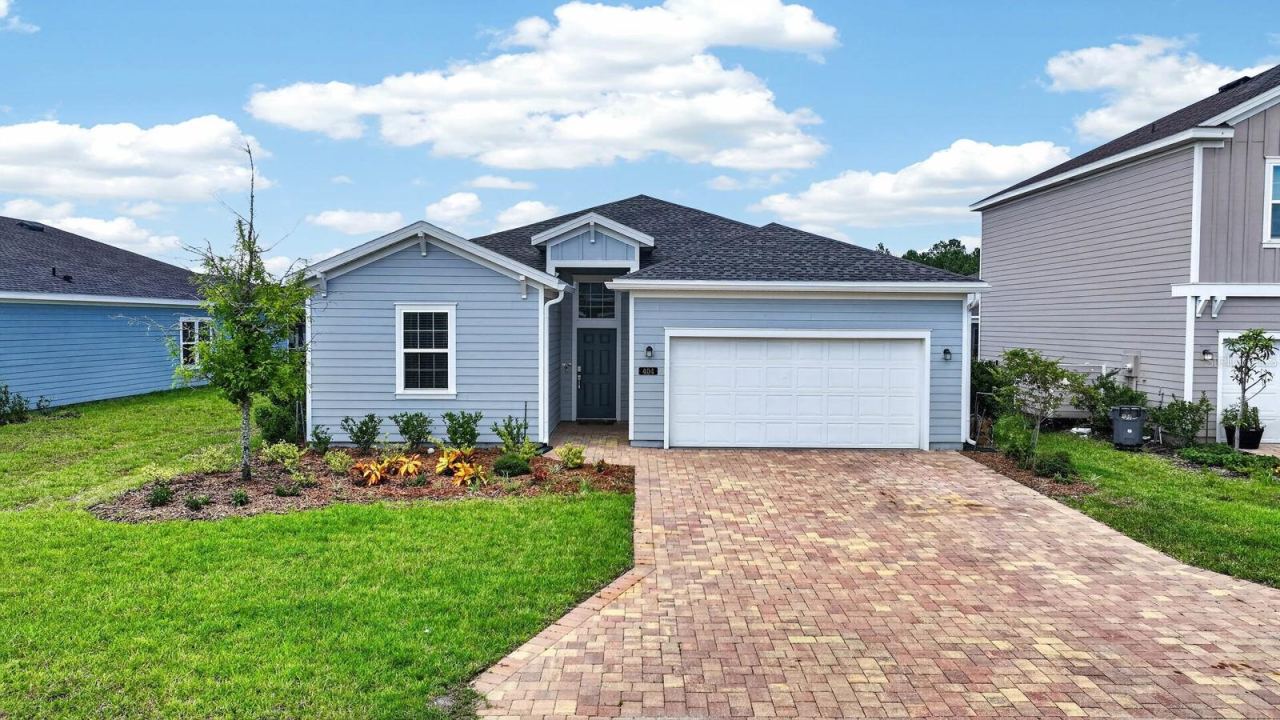 Photo 2 of 404 Lake Sinclair St, St Augustine, FL 32084