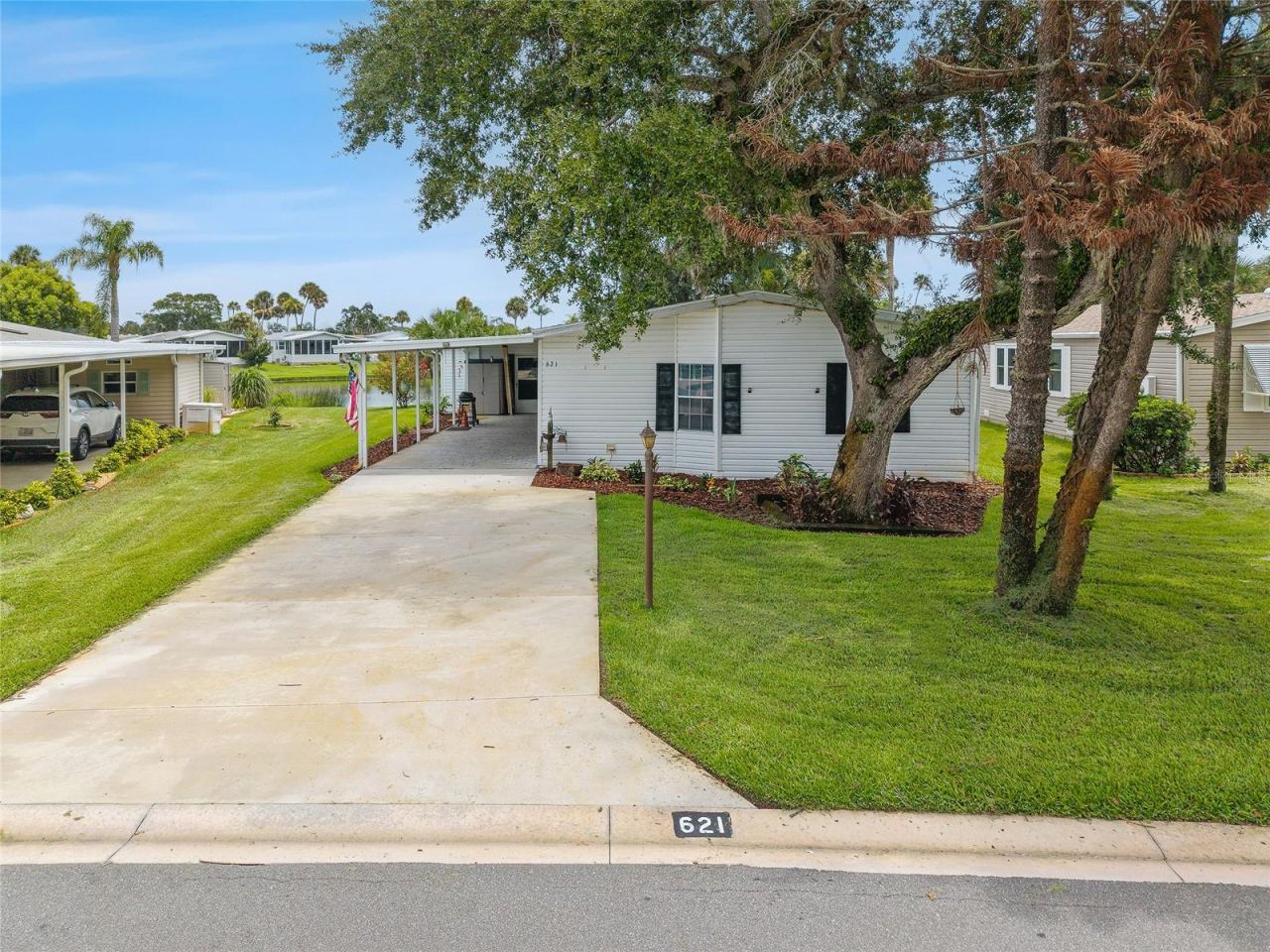 621 Starboard Ave, Edgewater, FL 32141