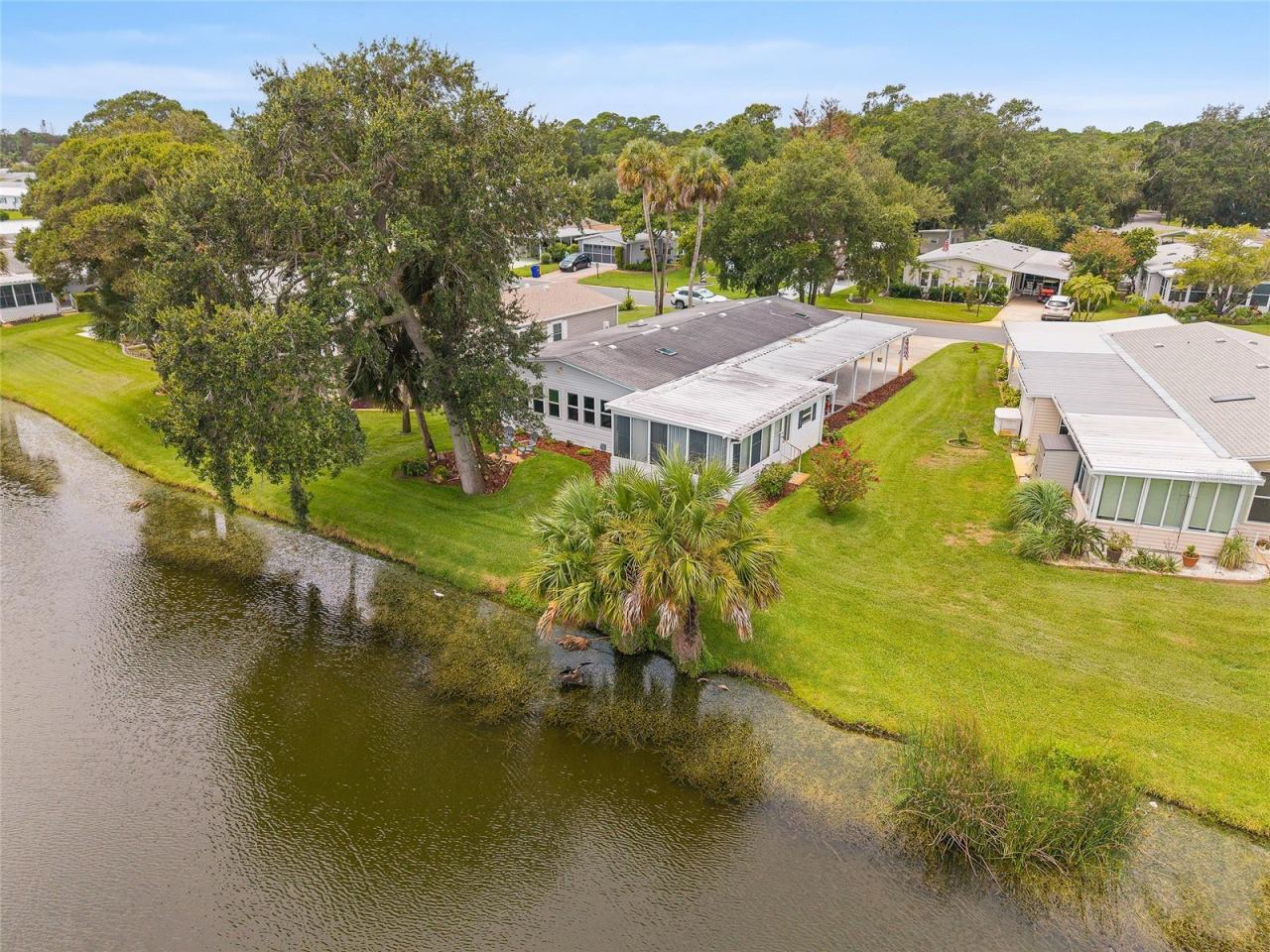 Photo 2 of 621 Starboard Ave, Edgewater, FL 32141