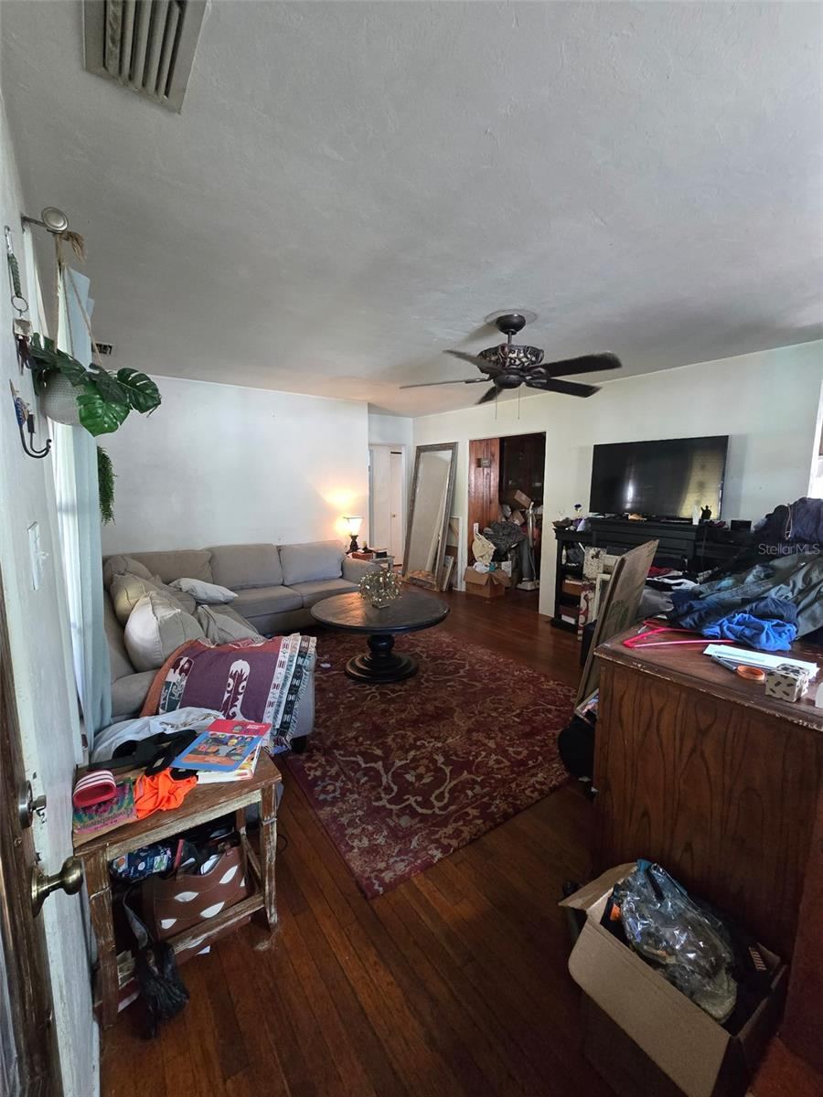 Photo 2 of 165 15th St, Holly Hill, FL 32117