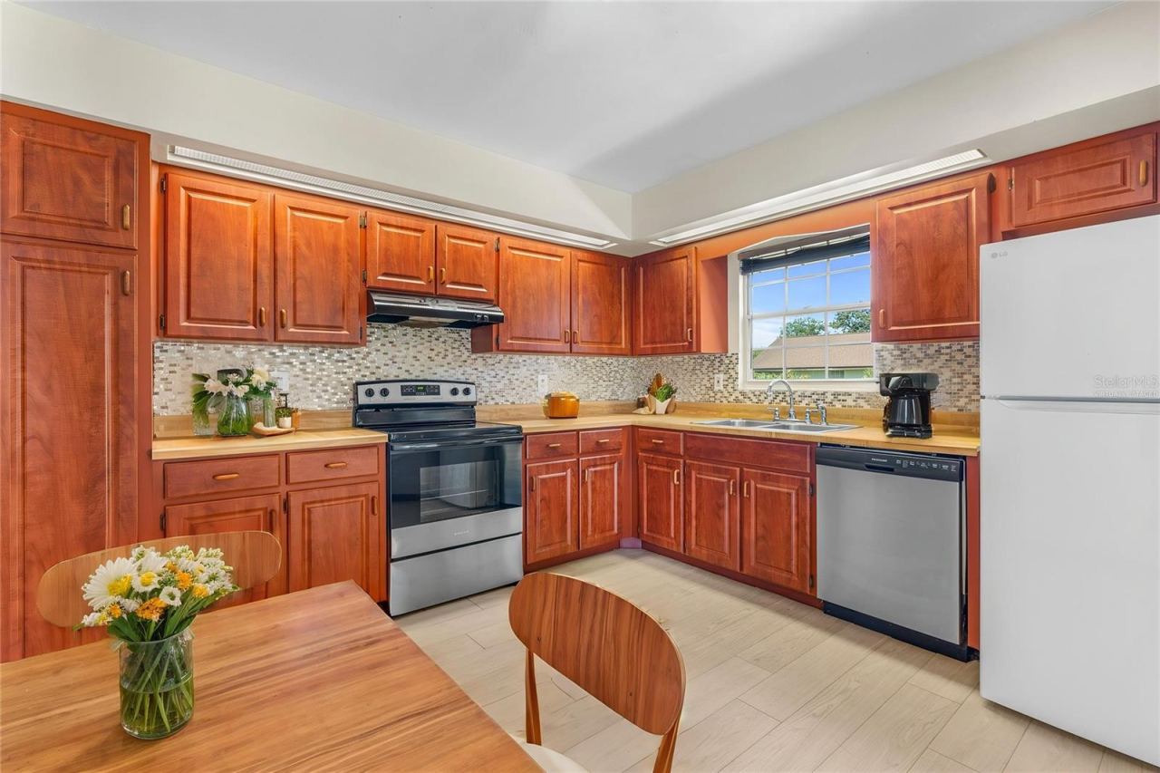 Photo 3 of 104 Shoal Creek Cir, Daytona Beach, FL 32114