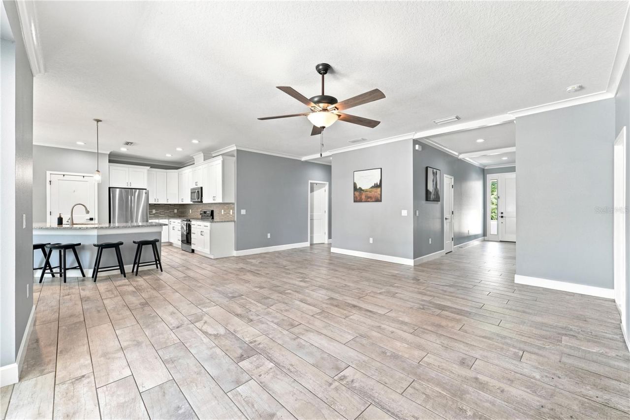Photo 2 of 125 Longwood Dr, Osteen, FL 32764