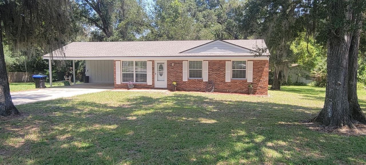 1965 Manor Way, Deland, FL 32720