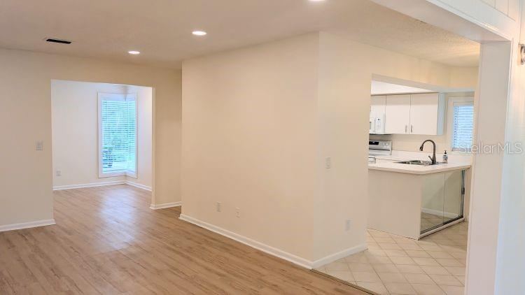 Photo 3 of 10 Masters Ct, Palm Coast, FL 32137