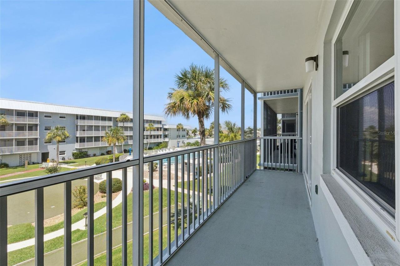 Photo 2 of 315 N Causeway #b302, New Smyrna Beach, FL 32169