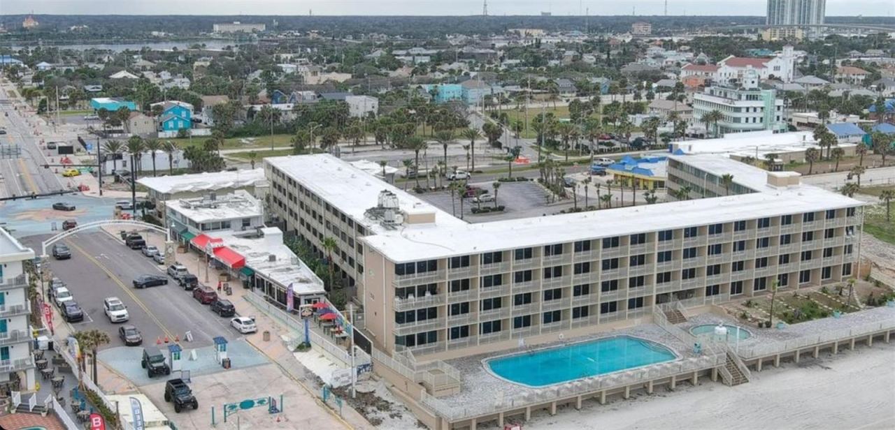 Photo 2 of 219 S Atlantic Ave #412, Daytona Beach, FL 32118