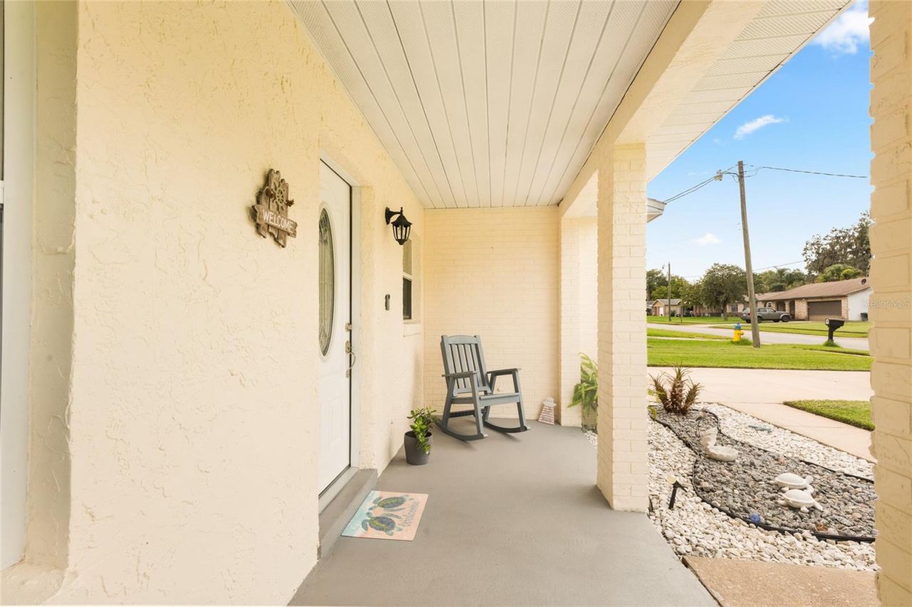 Photo 3 of 38 Laurel Oaks Cir, Ormond Beach, FL 32174