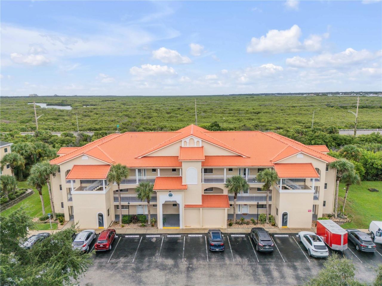 Photo 2 of 466 Bouchelle Dr #303, New Smyrna Beach, FL 32169
