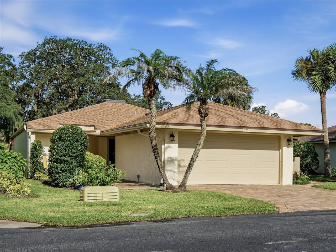 214 Canterbury Cir, New Smyrna Beach