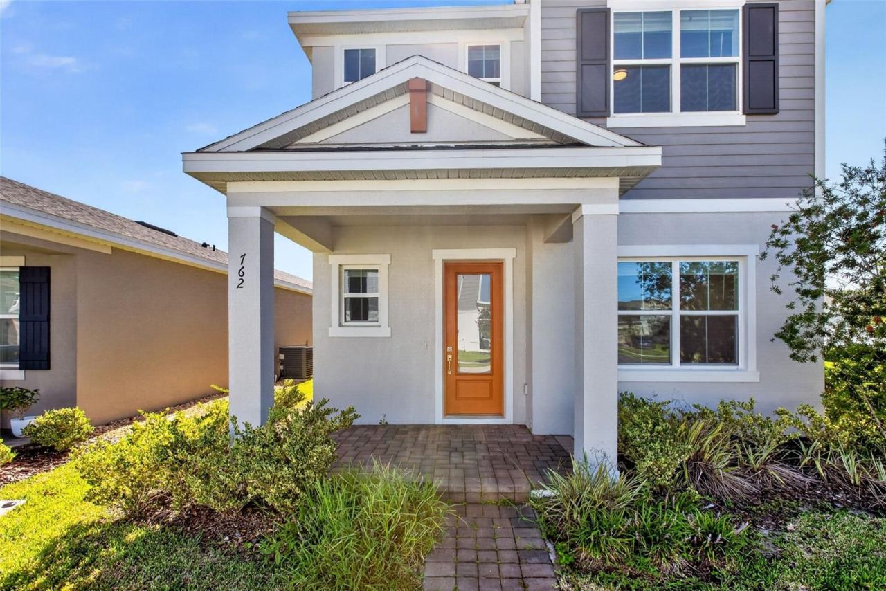 Photo 2 of 762 Middleton St, Debary, FL 32713