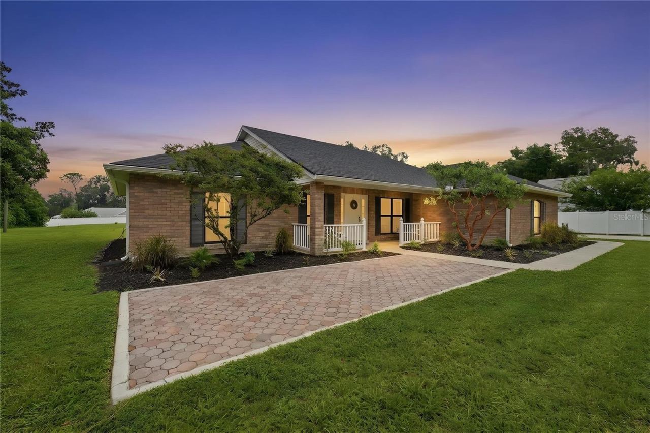 535 E Plymouth Ave, Deland, FL 32724