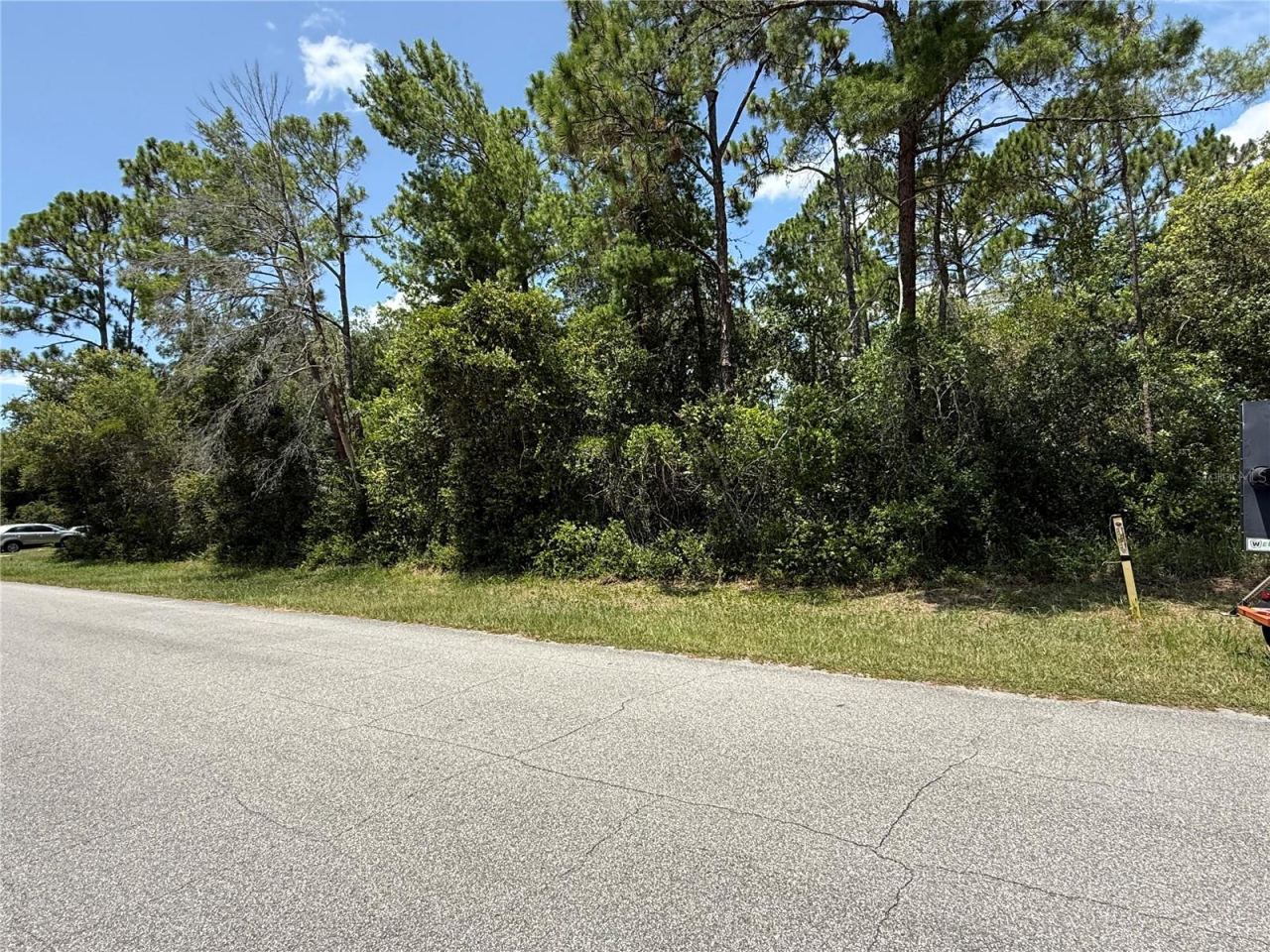 Photo 2 of 2952 Day Rd, Deltona, FL 32738
