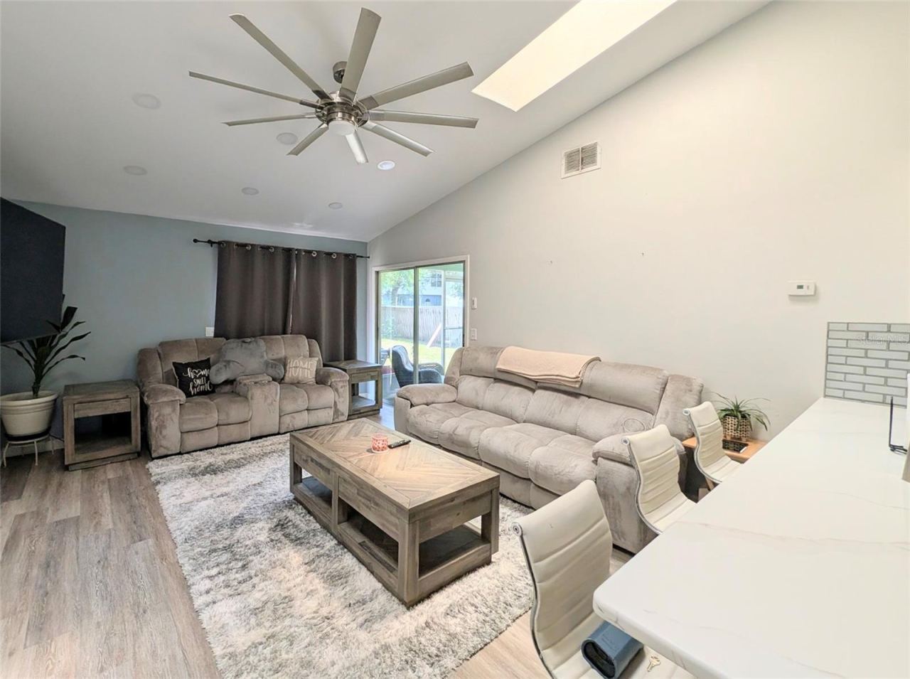 Photo 2 of 3140 Wainwright St, Deltona, FL 32738