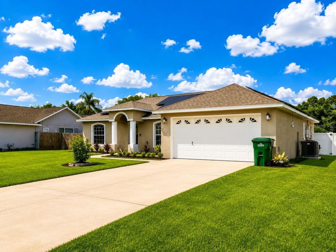 Photo 2 of 2333 Ainsworth Ave, Deltona, FL 32738