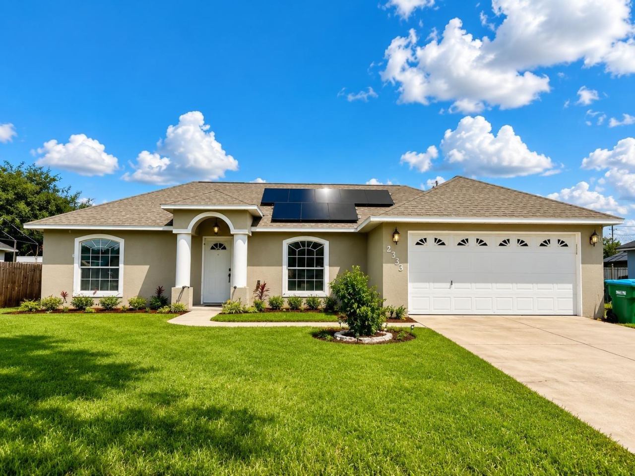 Photo 3 of 2333 Ainsworth Ave, Deltona, FL 32738
