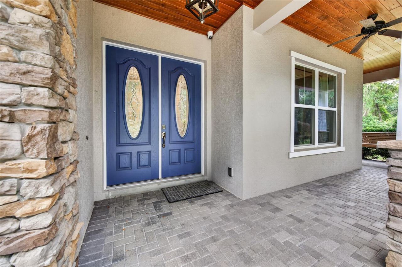 Photo 3 of 1515 Rambling Oaks Ln, Deland, FL 32720