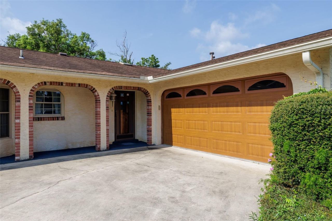 Photo 3 of 229 Georgetowne Blvd, Daytona Beach, FL 32119
