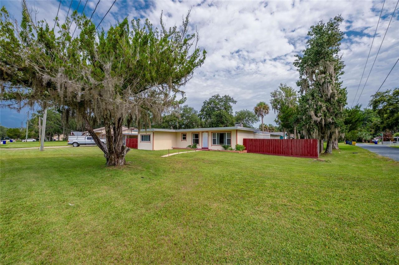 Photo 2 of 1101 16th St, Edgewater, FL 32132