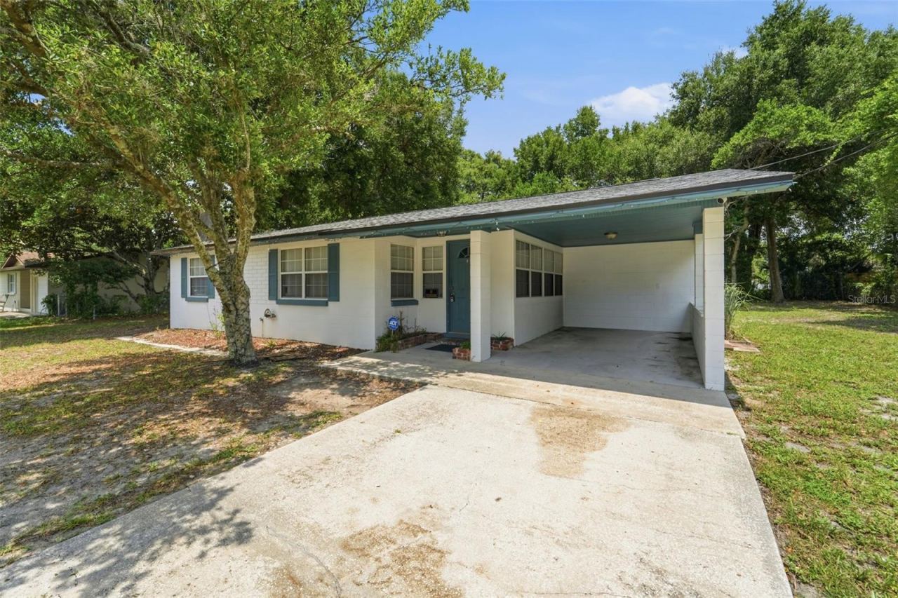 Photo 3 of 44 Volusia Dr, Debary, FL 32713