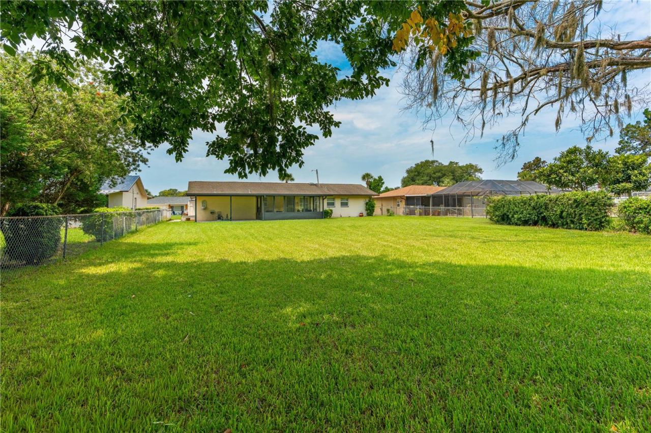Photo 2 of 2955 Carriage Dr, South Daytona, FL 32119