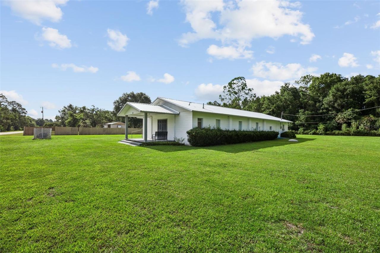 101 Sesame St, Palatka, FL 32177