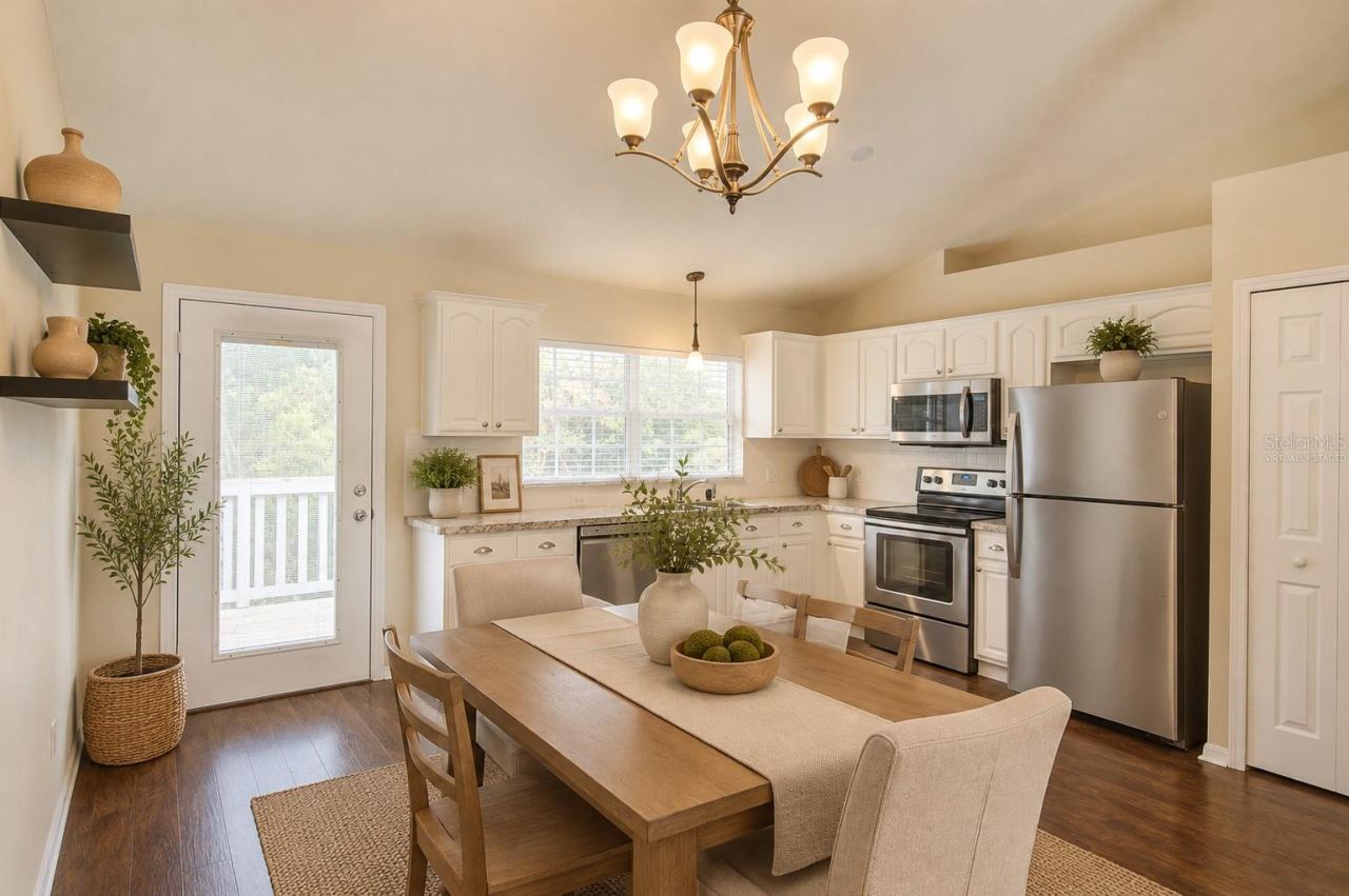 Photo 3 of 1360 Chris Ave, Deland, FL 32724
