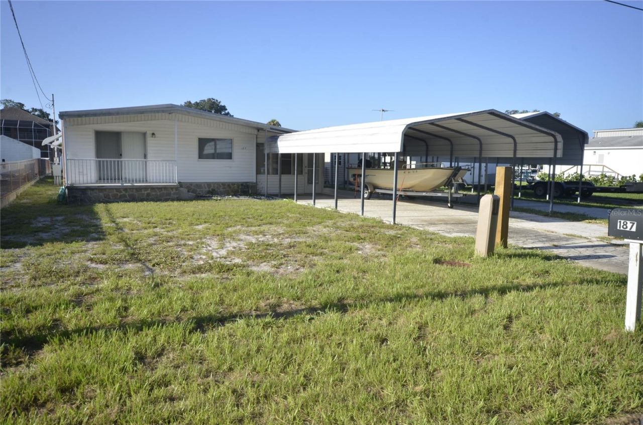 187 E Ariel Rd, Oak Hill