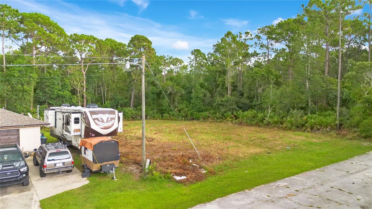 Photo 3 of 3198 Snow Dr, Deltona, FL 32738