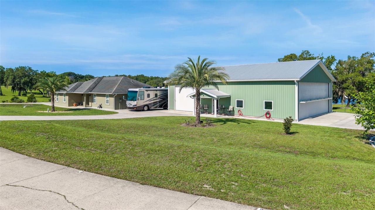 Photo 2 of 107 Eagles Nest Ln, Crescent City, FL 32112