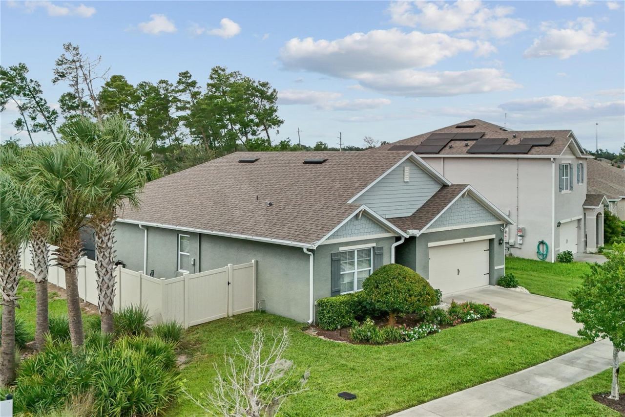 Photo 2 of 907 Guadalupe Dr, Orange City, FL 32763