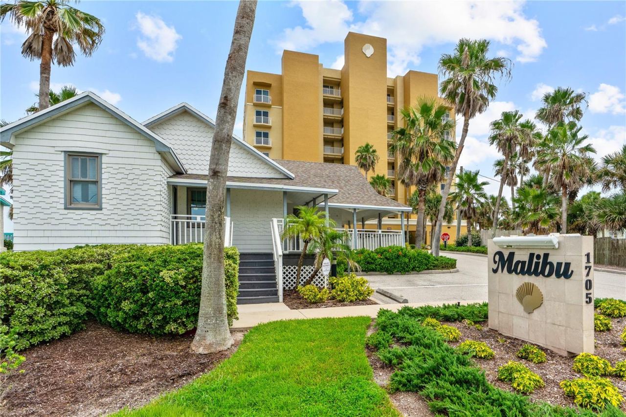 Photo 3 of 1705 S Atlantic Ave #301, New Smyrna Beach, FL 32169