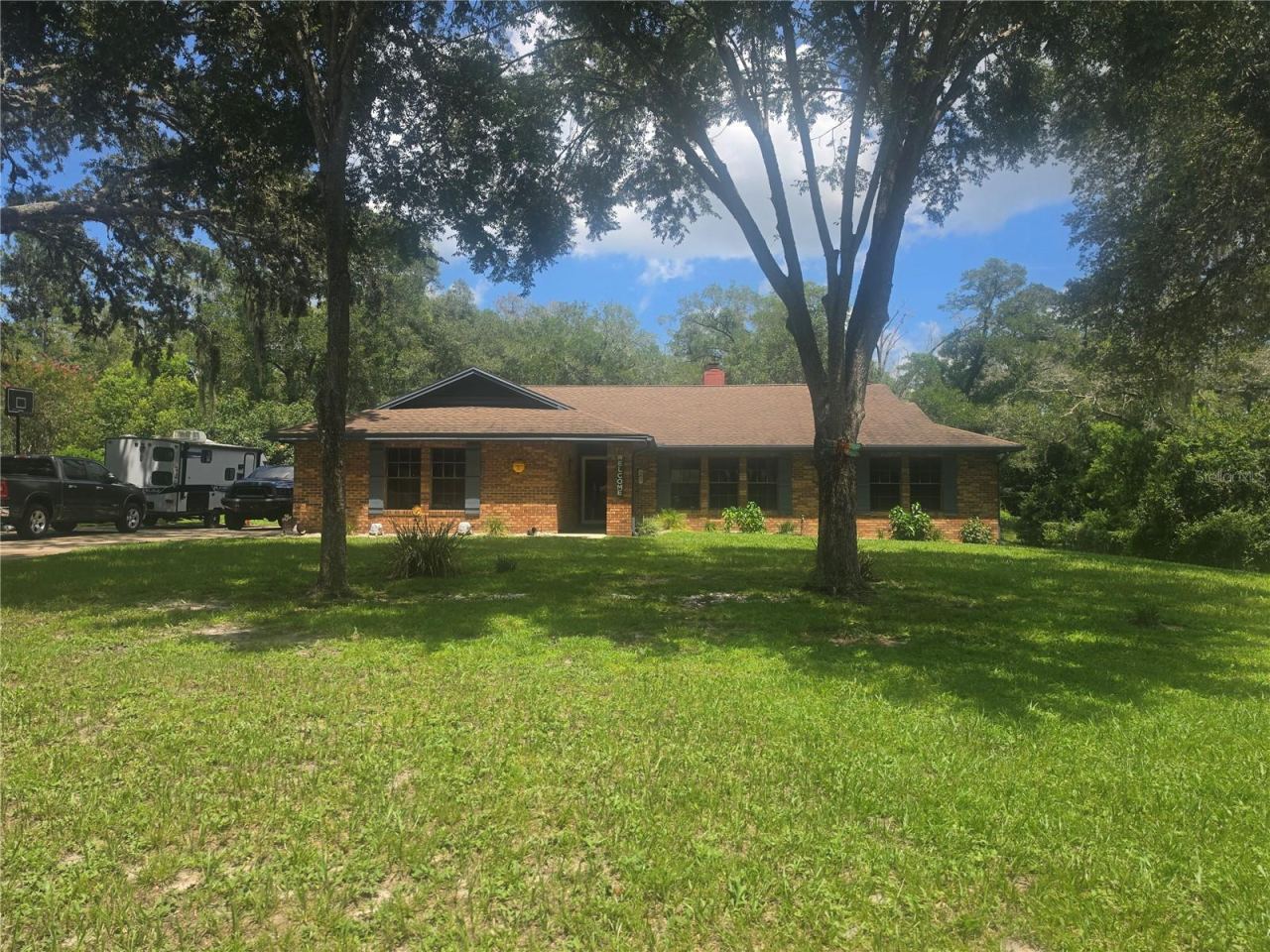 2417 S Oak Park Dr, Deland, FL 32724