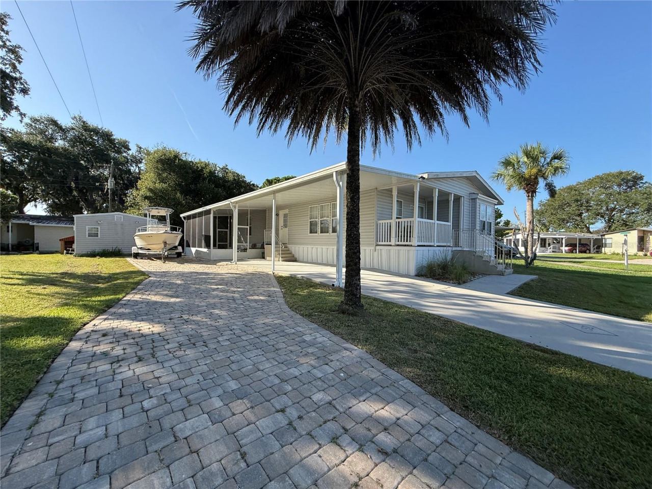 152 Red Bass Ln, Edgewater, FL 32141