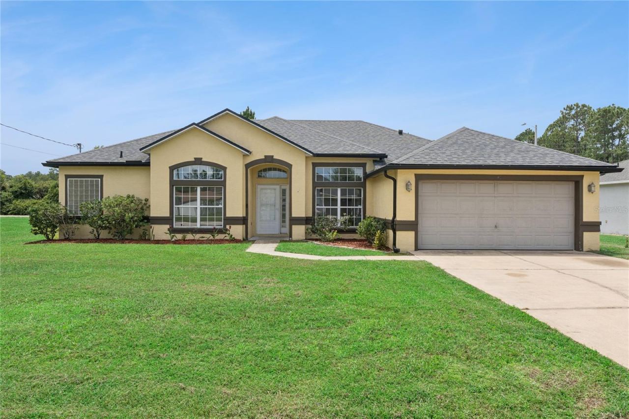 Photo 2 of 43 Raemoor Dr, Palm Coast, FL 32164