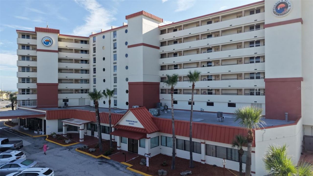 701 S Atlantic Ave #112, Daytona Beach