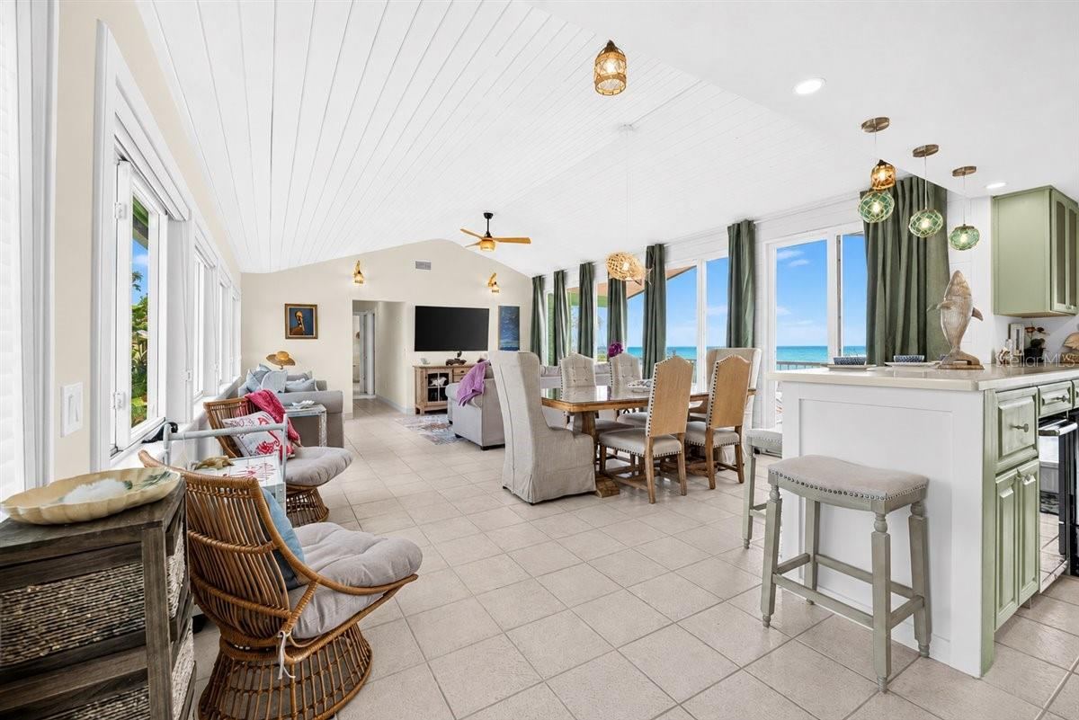 Photo 3 of 921 N Atlantic Ave, New Smyrna Beach, FL 32169