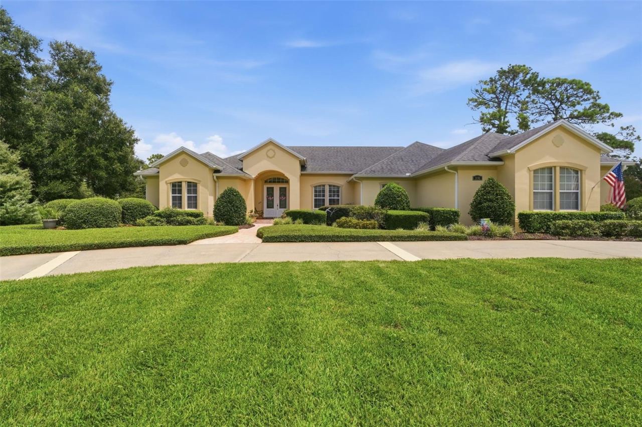 Photo 3 of 1681 Timber Edge Dr, Deland, FL 32724