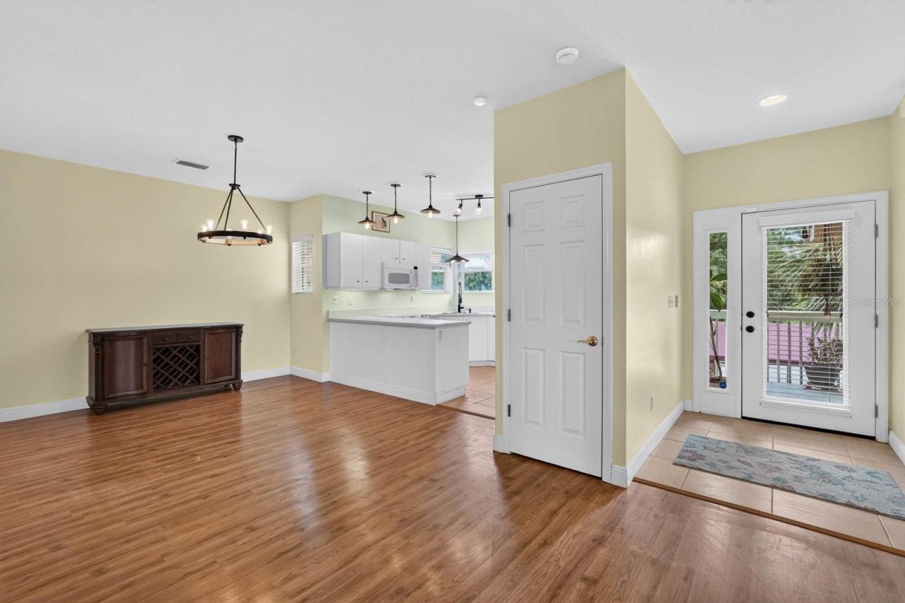 Photo 3 of 31 Magnolia Dr S, Ormond Beach, FL 32174