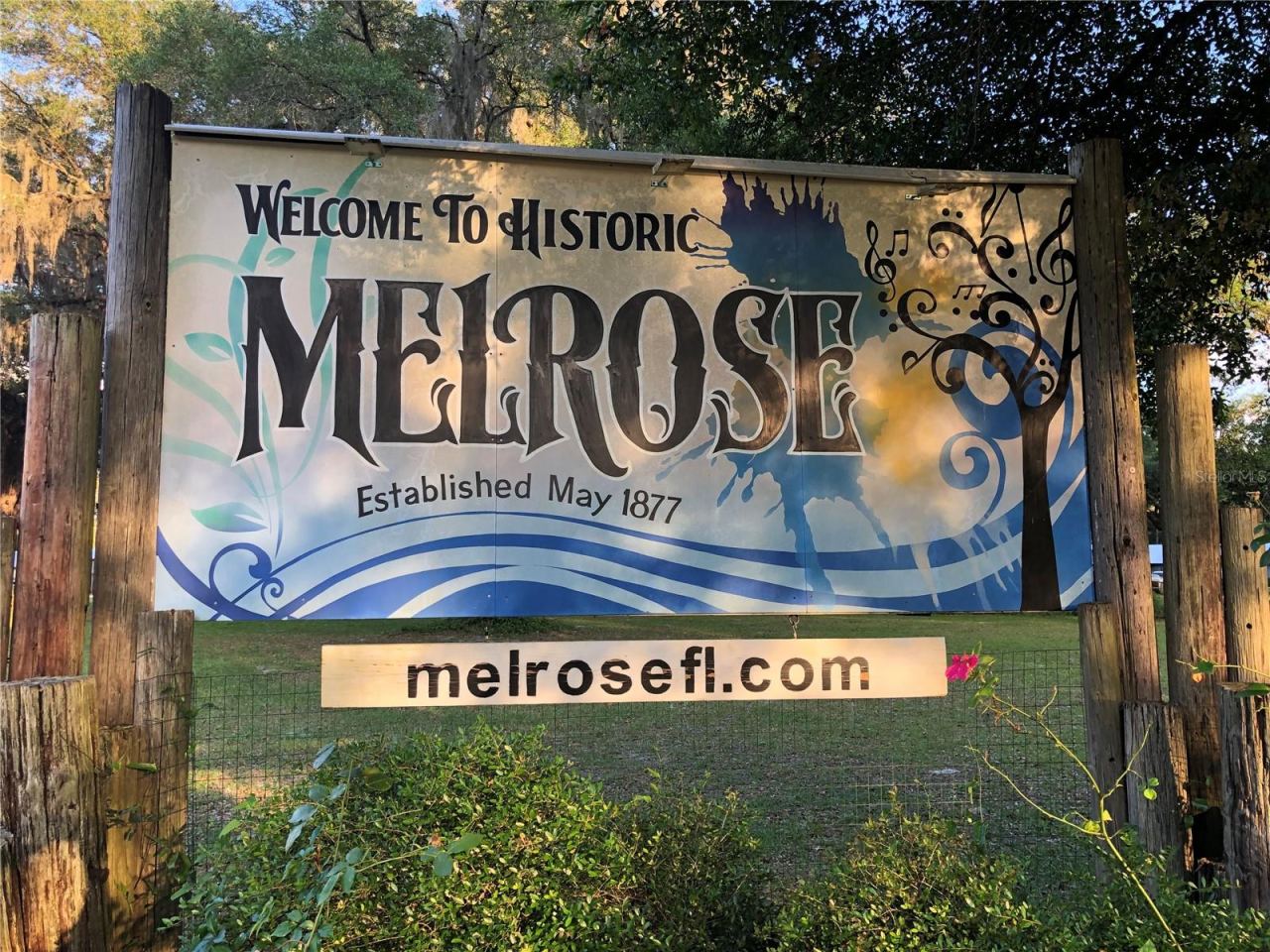 Photo 3 of 404 Grove St, Melrose, FL 32666