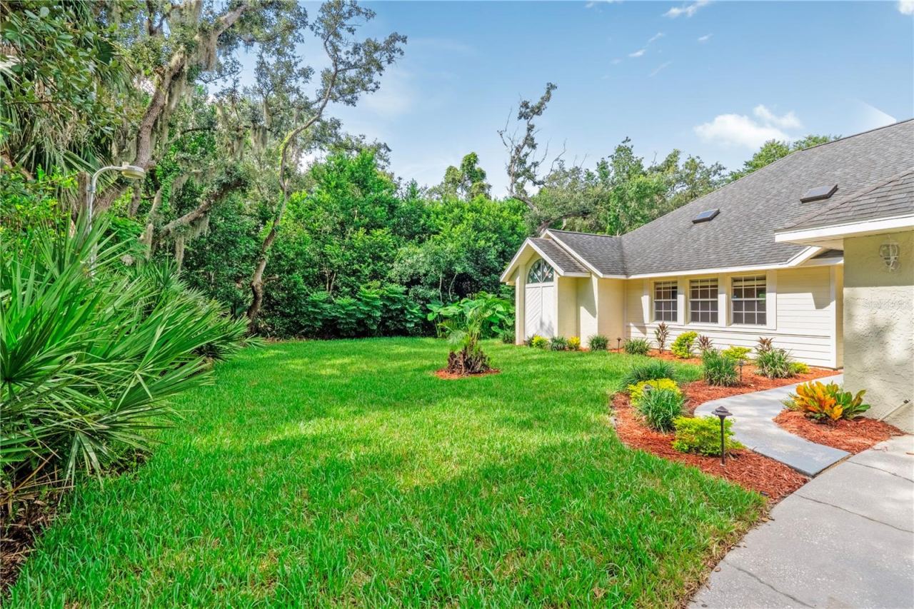 Photo 3 of 5812 Nob Hill Blvd, Port Orange, FL 32127