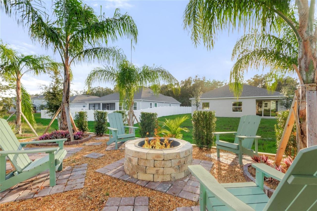 Photo 2 of 2214 Elegant Manor Cir, Edgewater, FL 32141