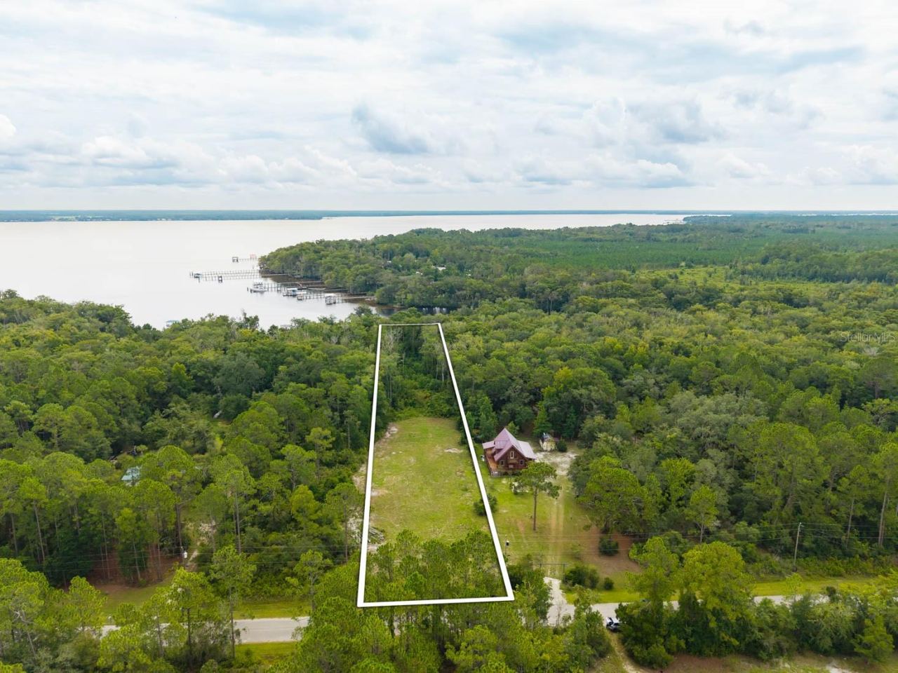 150 Pioneer Trl, Green Cove Springs, FL 32043