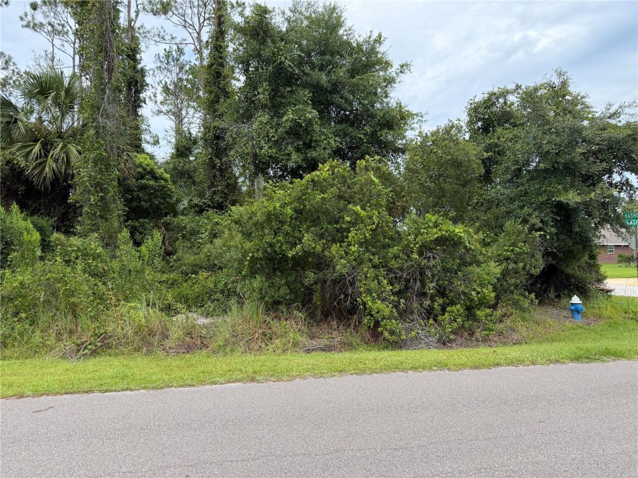 1 Kashgar Ct, Palm Coast, FL 32164